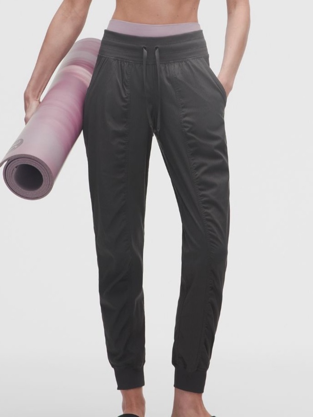 Lululemon Dance Studio Jogger | size 6 | EUC length 25”